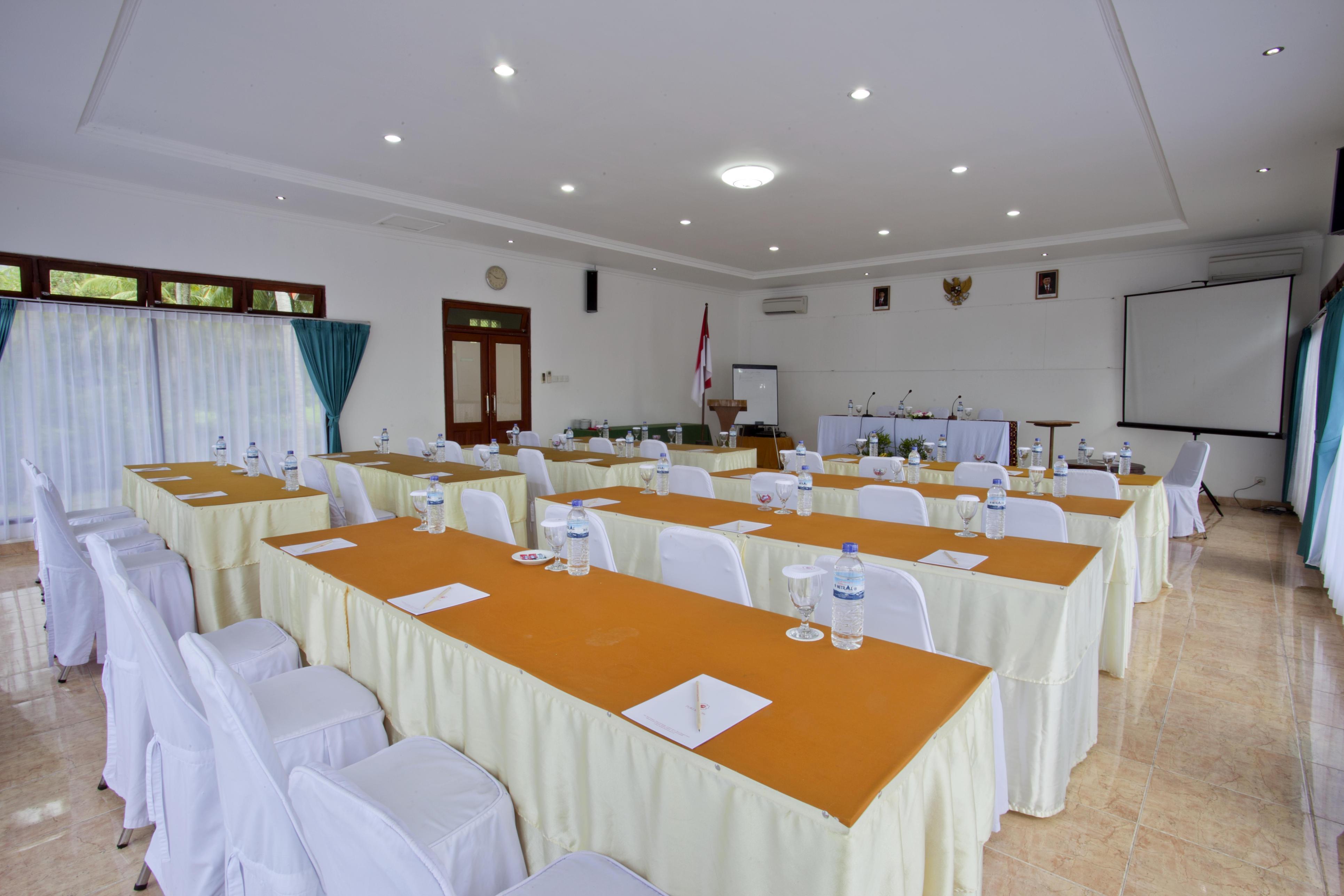 Puri Saron Senggigi Hotel Экстерьер фото